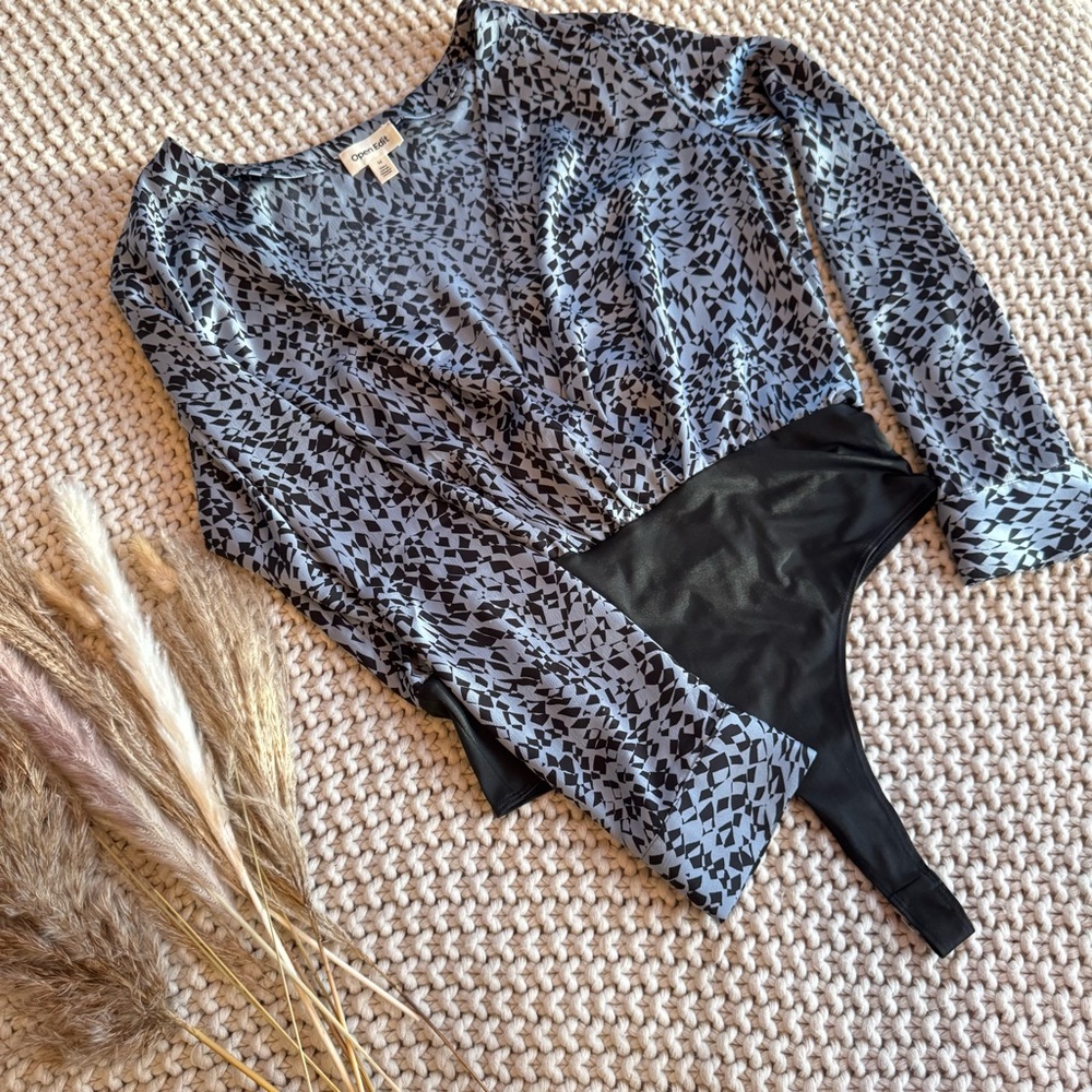 Open Edit Body Suit Size Medium Long Sleeve Blue M